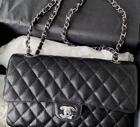 chanel classic flap aberta|Chanel flap style.